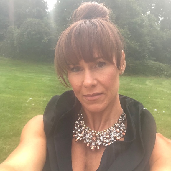 Meet your Posher, Jen - Picture 1 of 1